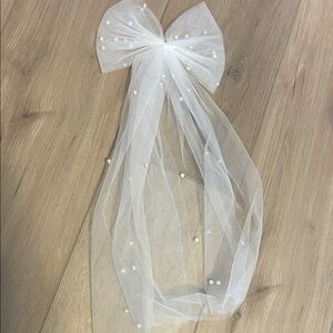 Elegant White Tulle Hair Bow with Pearls